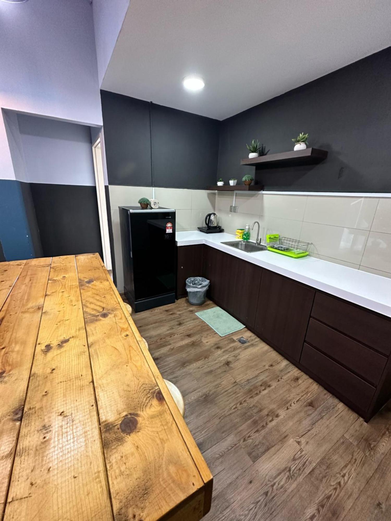 Keen Suites-The Loft Imago كوتا كينابالو الغرفة الصورة